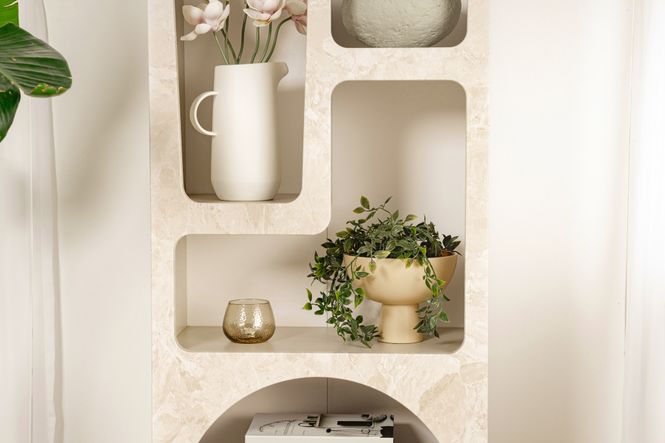 Hovedbilde Nordure Venüs bokhylle – Travertine / Traverten ...