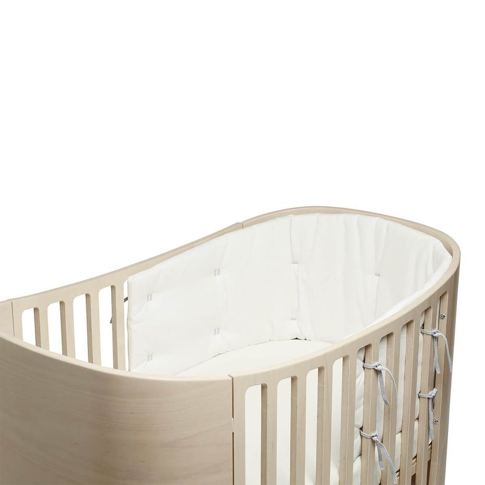 Leander Classic Kantbeskyttelse til Babyseng snø