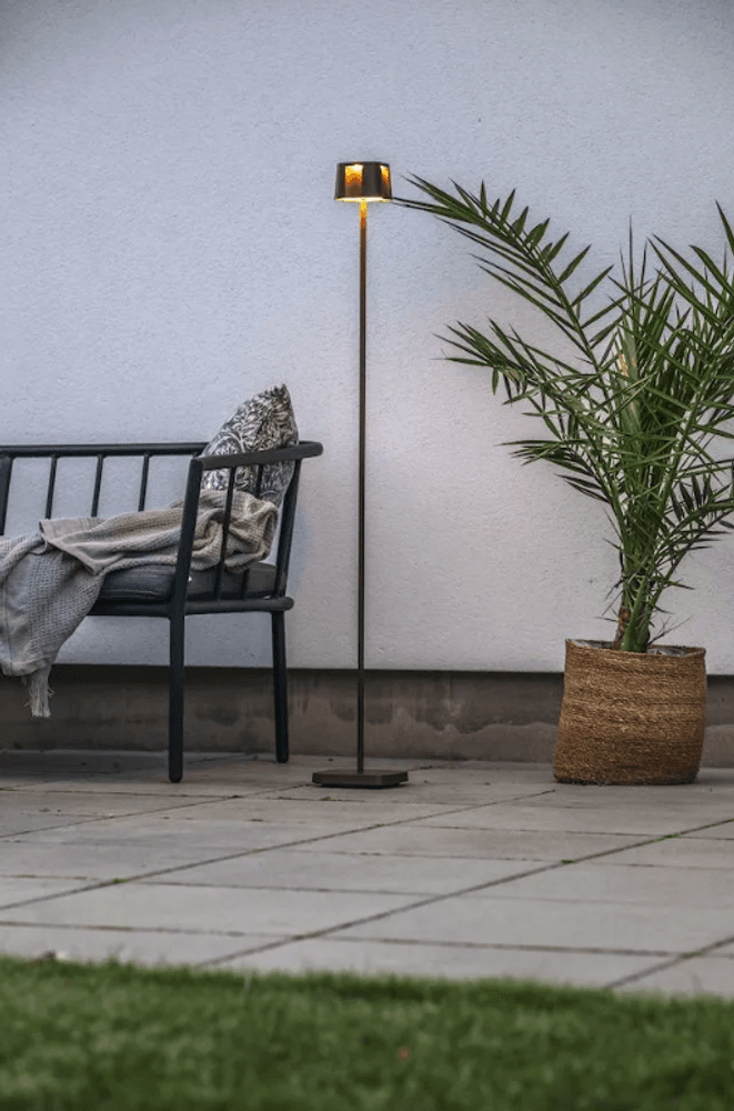 Trend Collection Nice gulvlampe – oppladbar og dimbar, rust