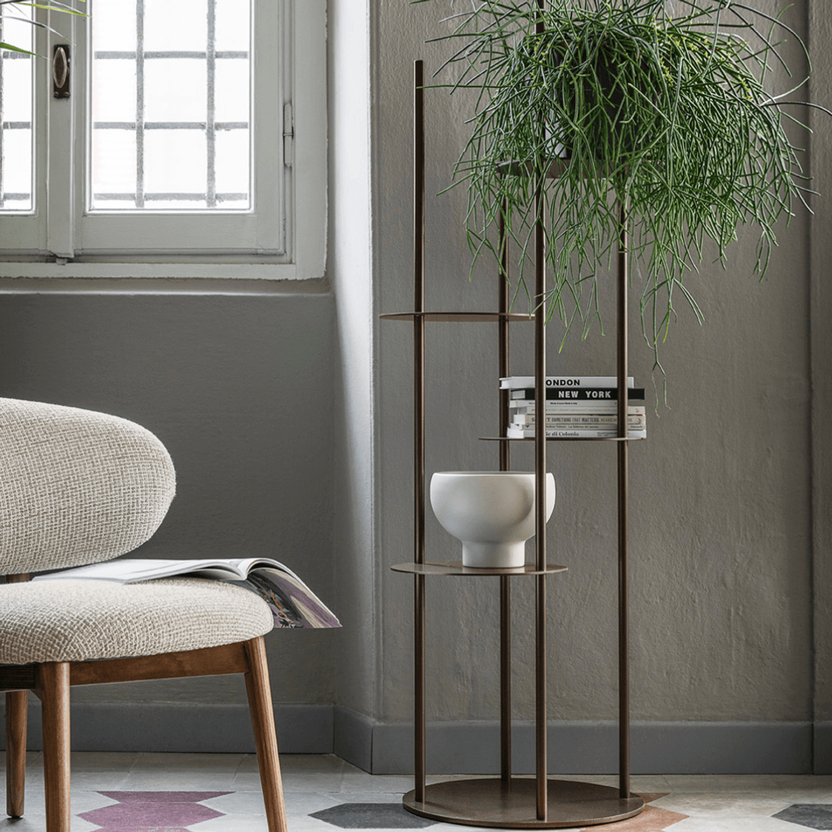 Circles Multifunksjonelt stativ Matt bronse