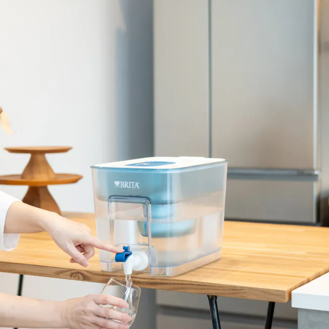 Hovedbilde Brita Flow vanndunk med filter blå 8,2 l