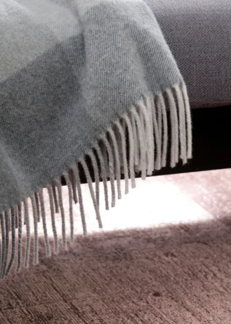 Hovedbilde  Biederlack Quito Ullpledd 130x170 cm Grey