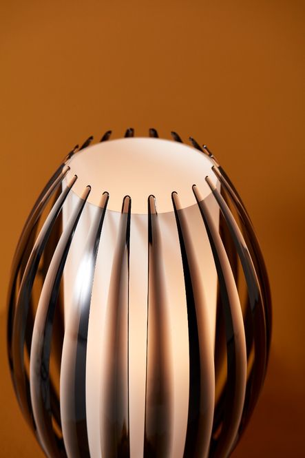 Hovedbilde Herstal Tentacle Bordlampe Medium Sort E27