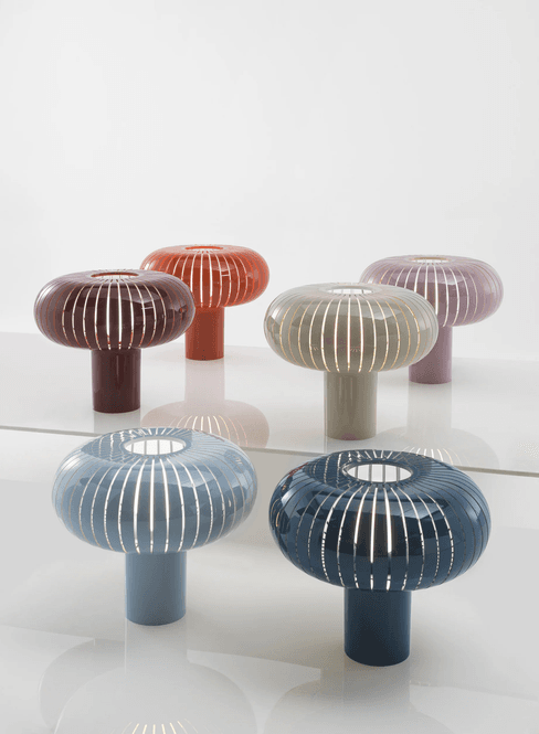 Hovedbilde Kartell Teresa Bordlampe Lyseblå