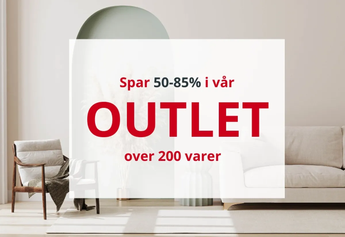 Outletkampanje med minimum 50 % rabatt på over 400 varer – moderne interiør i bakgrunnen.
