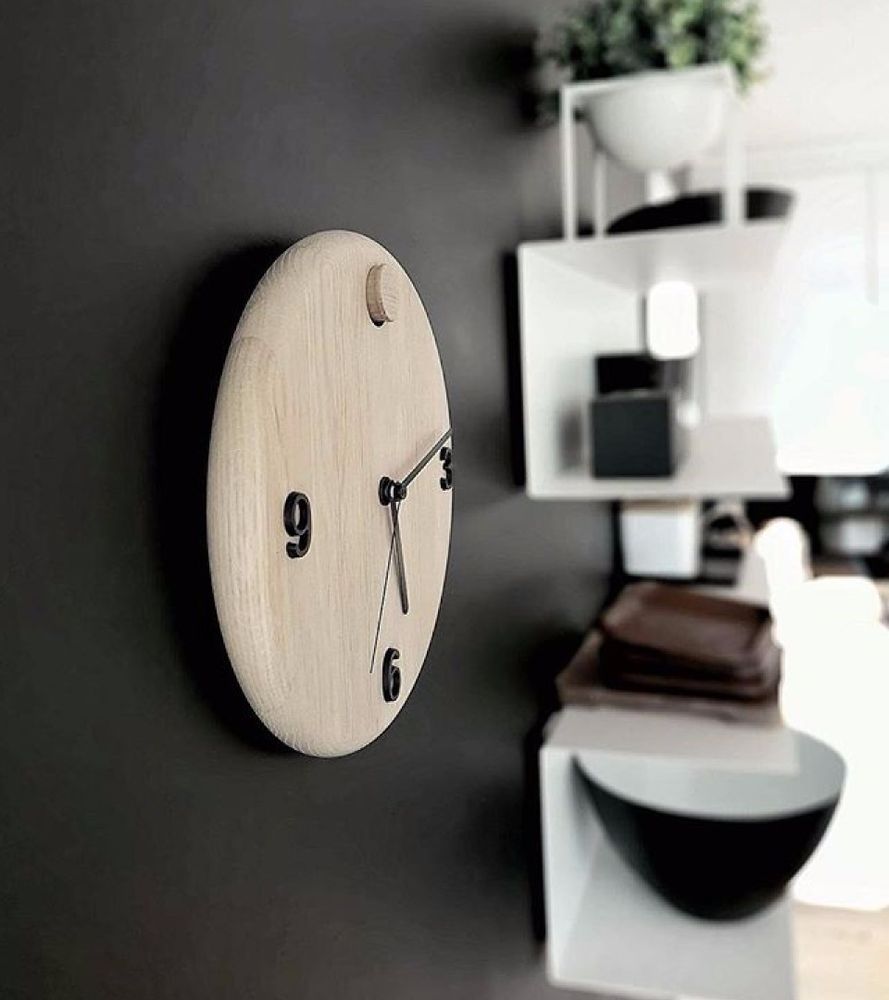 Andersen WoodCare Eik Klokke m/ Utskiftsbare Tall (medfølger)